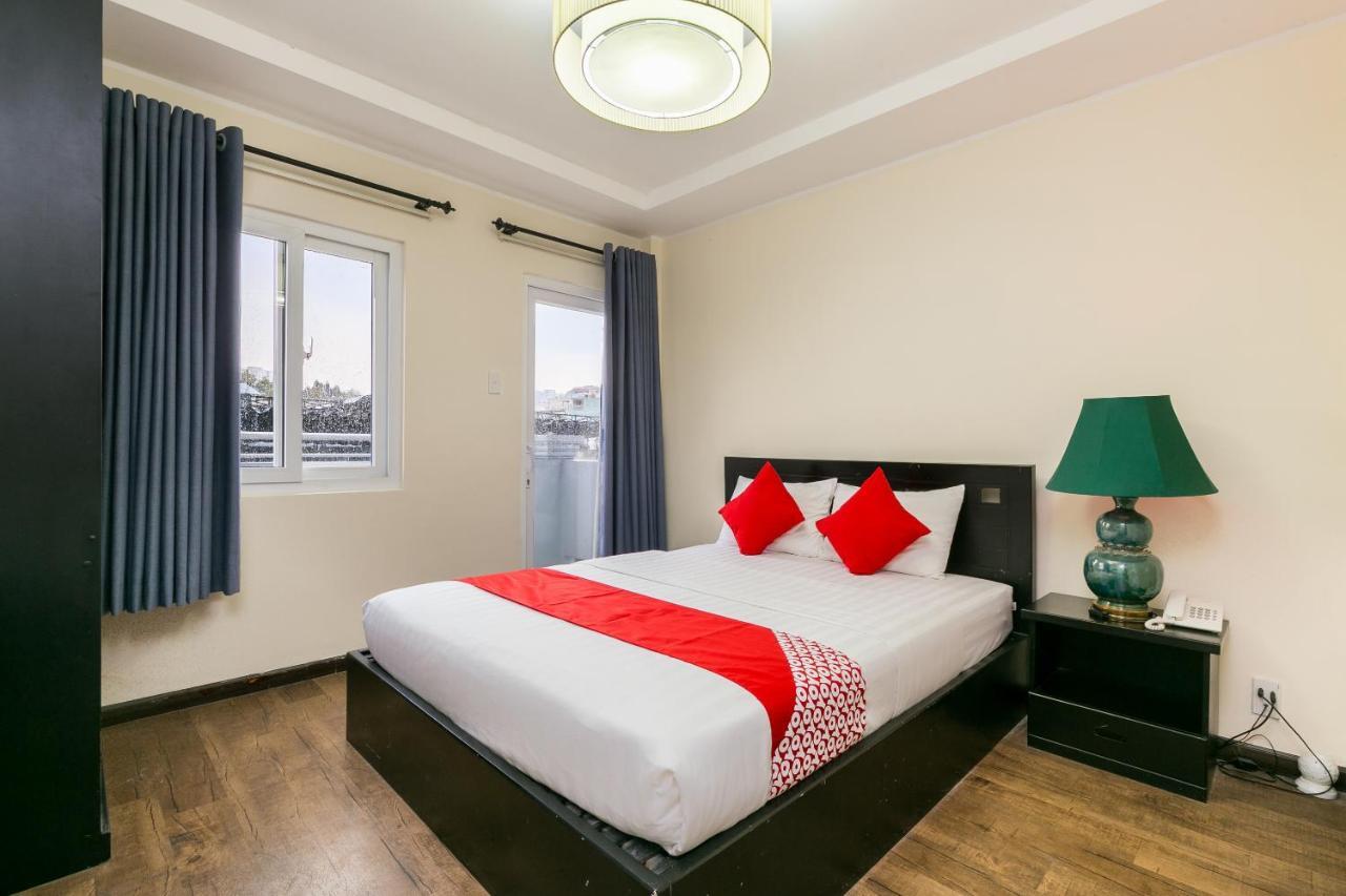 Oyo 438 Small Bay Hotel Ho Chi Minh City Bagian luar foto