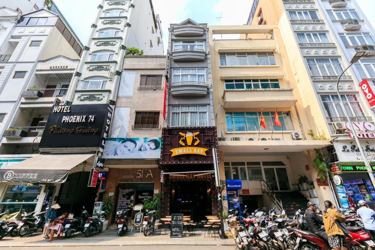 Oyo 438 Small Bay Hotel Ho Chi Minh City Bagian luar foto