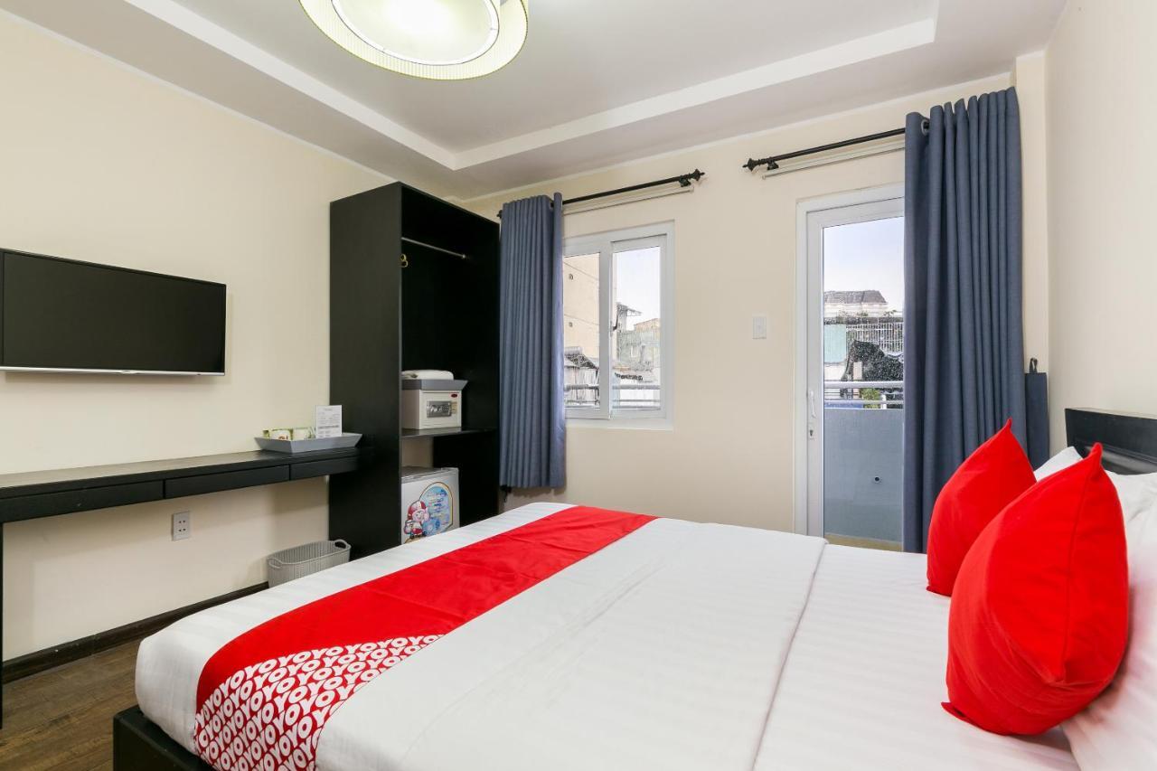 Oyo 438 Small Bay Hotel Ho Chi Minh City Bagian luar foto