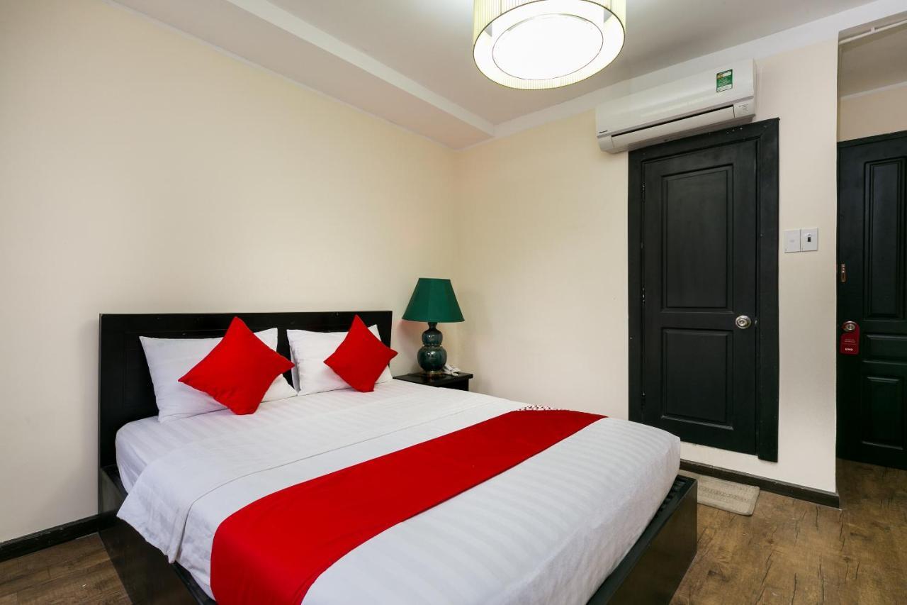 Oyo 438 Small Bay Hotel Ho Chi Minh City Bagian luar foto
