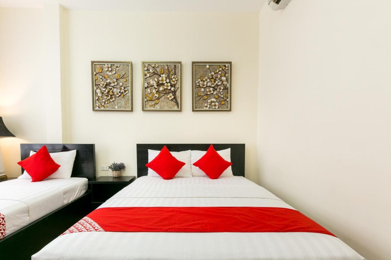 Oyo 438 Small Bay Hotel Ho Chi Minh City Bagian luar foto